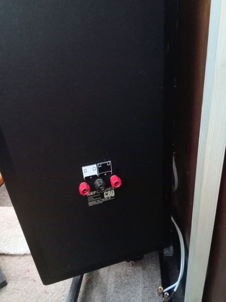 Speakers Kef c series C80 on stands with castors one pair 300 pound, offers 