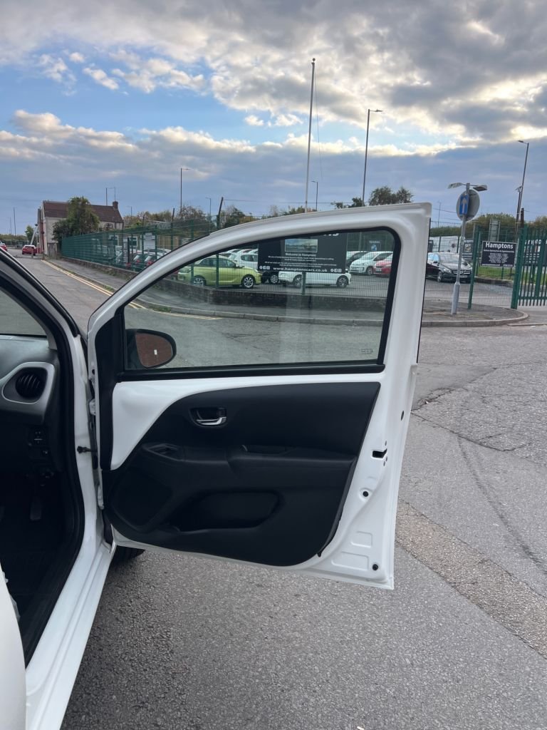 2018 Citroen C1 1.2 PureTech Flair 5dr HATCHBACK PETROL Manual