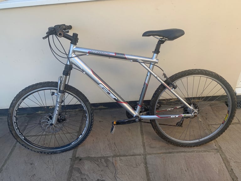 GT aggressor mountain bike