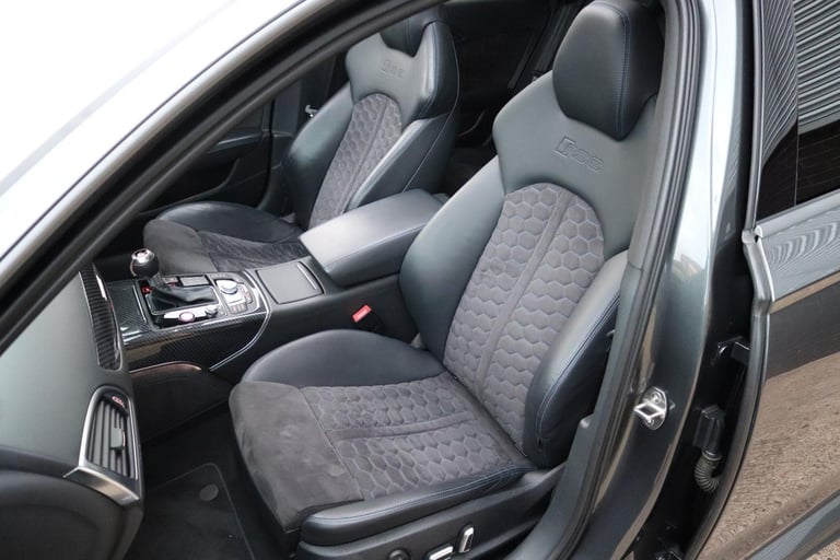 Audi RS6 Avant 4.0 TFSI V8 Performance Tiptronic quattro 2016 - STUNNING SPEC 