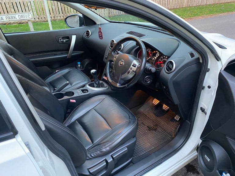 image for Nissan, QASHQAI+2, Hatchback, 2012, Manual, 1598 (cc), 5 doors