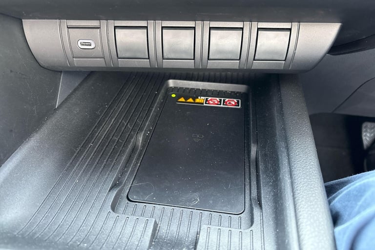 2025 Toyota C-HR 2.0 PHEV Design 5dr CVT SUV Hybrid Automatic