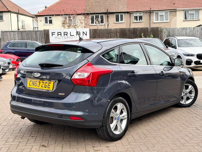 2013 Ford Focus 1.6 TDCi Zetec Hatchback 5dr Diesel Manual Euro 5 (s/s) (115 ps) Hatchback Diesel...