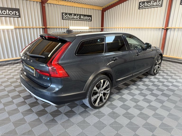 2018 Volvo V90 2.0 D4 Pro Estate 5dr Diesel Auto AWD Euro 6 (s/s) (190 ps) Estate Diesel Automatic