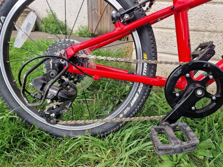 Hoy Bonaly 20 inch Bike