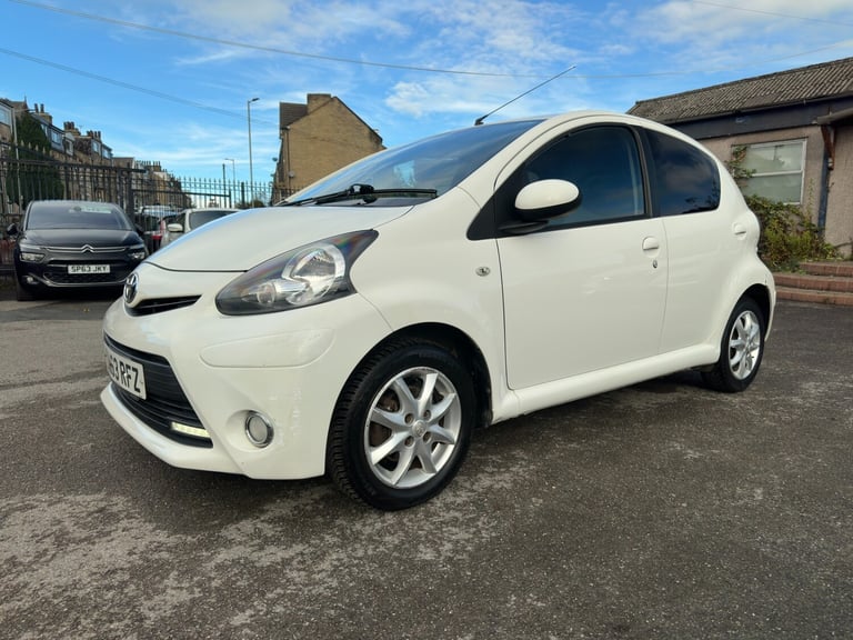 2013 Toyota AYGO 1.0 VVT-i Mode 5dr HATCHBACK Petrol Manual