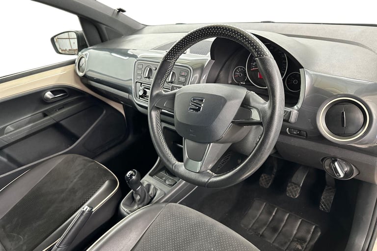 2017 SEAT Mii 64389 Hatchback Petrol Manual