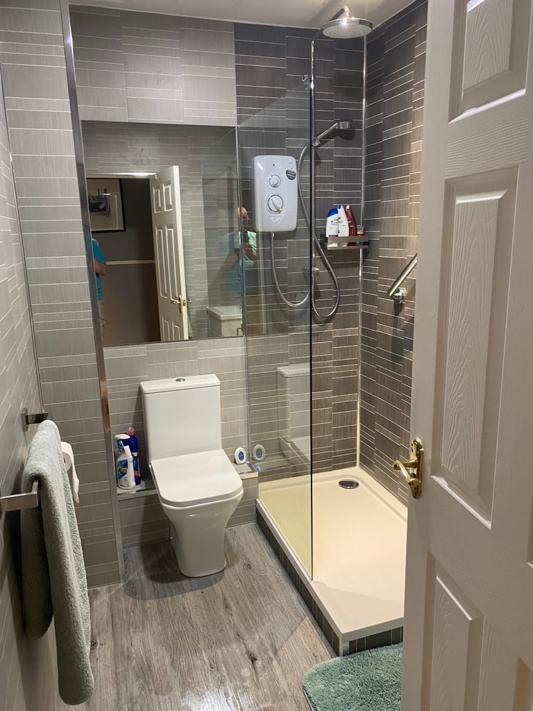 City centre boxroom to let (prefer male ) 