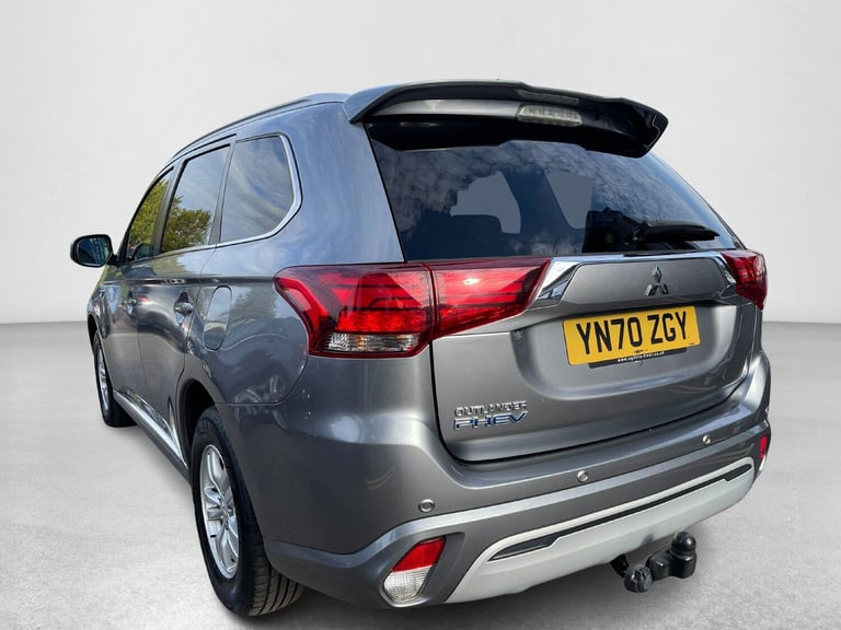 2020 Mitsubishi Outlander 2.4h TwinMotor 13.8kWh Verve CVT 4WD Euro 6 (s/s) 5dr ESTATE Petrol/Ele...