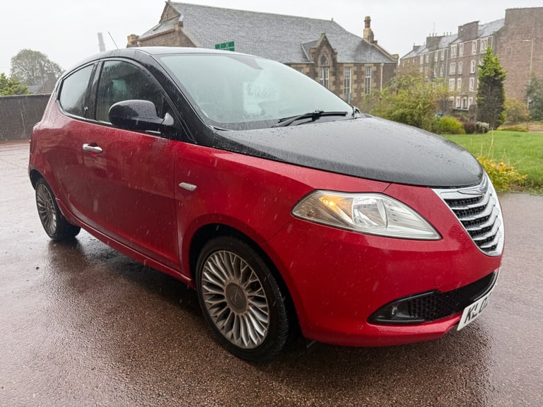 2012 Chrysler Ypsilon 1.2 Black and Red 5dr HATCHBACK Petrol Manual