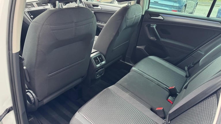 VOLKSWAGEN TIGUAN 1.5 TSI Active Euro 6 (s/s) 5dr 2022