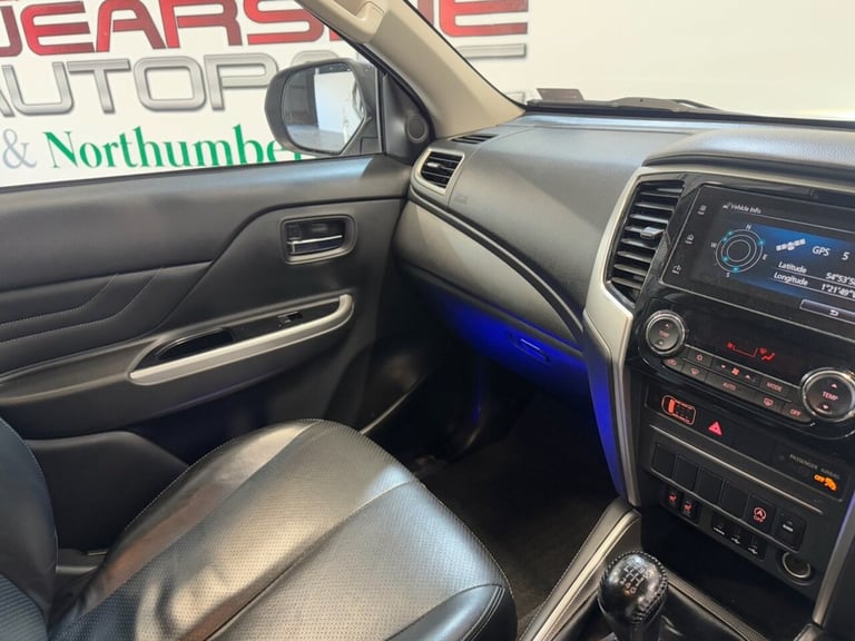 2021 Mitsubishi L200 2.2 DI-D DC Barbarian Pickup Double Cab 4dr Diesel Manual 4WD Euro 6 (s/s)  ...
