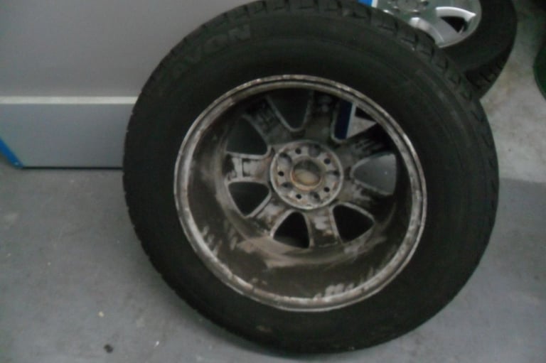 MERCEDES-BENZ 4X TYRES 235/65r17 