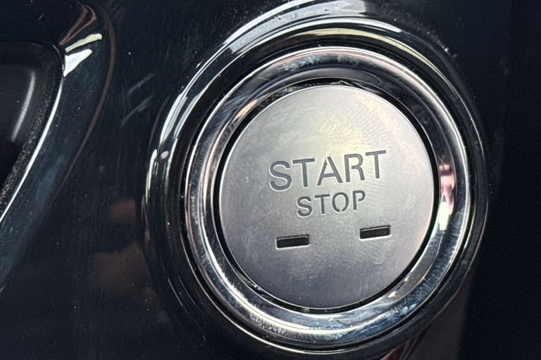 2025 MG MG HS 106290 Hatchback Petrol Manual