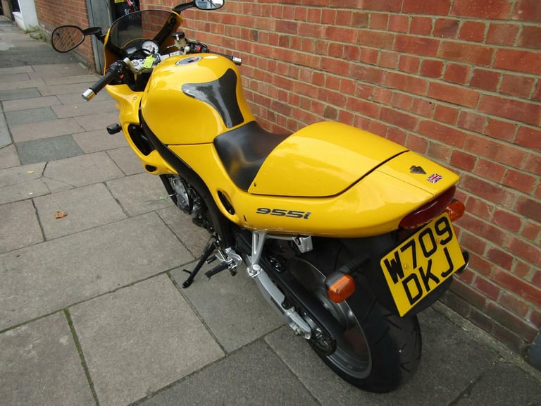 YELLOW TRIUMPH SPRINT RS 955i 13000 MILES VERY NICE EXAMPLE