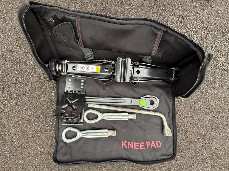Jack and tool kit for Mini countryman or similar car!