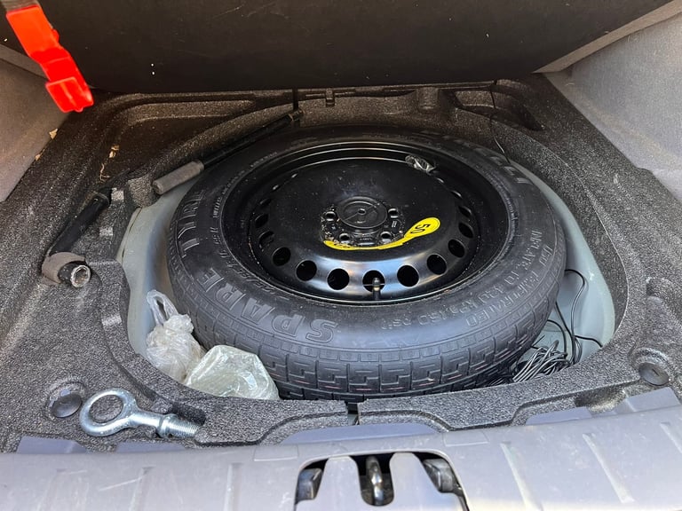 Volvo, S40, Saloon, 2011, Manual, 1560 (cc), 4 doors