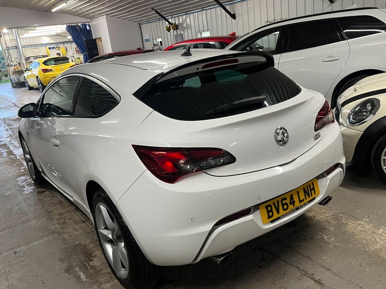  Vauxhall Astra GTC 2.0 CDTi BiTurbo Euro 5 (s/s) 3dr Diesel Manual