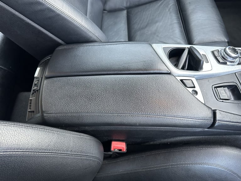 BMW 5 SERIES 2.0 520d M Sport Saloon 2011