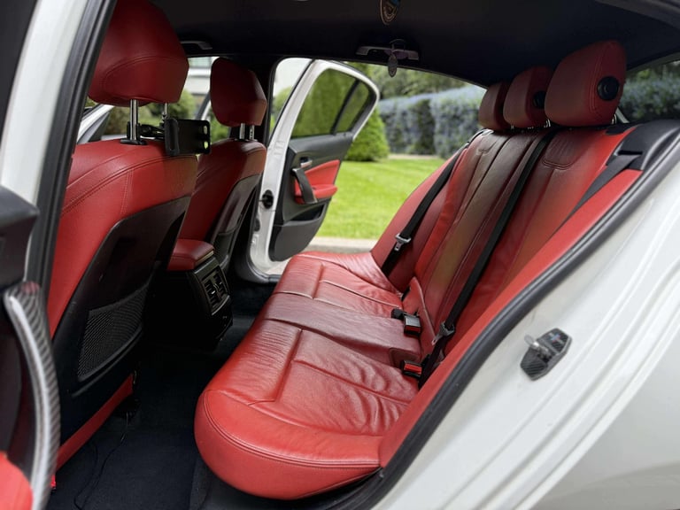 BMW, 1 SERIES, Hatchback, 2017, Semi-Auto, 2998 (cc), 5 doors