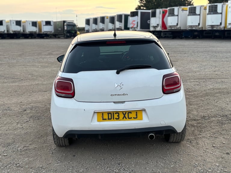 2013 Citroen DS3 1.6 e-HDi Airdream DStyle 3dr HATCHBACK Diesel Manual - Image 4