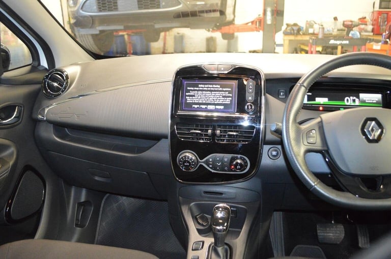 RENAULT ZOE R110 41kWh Dynamique Nav Auto 5dr (i) 2019