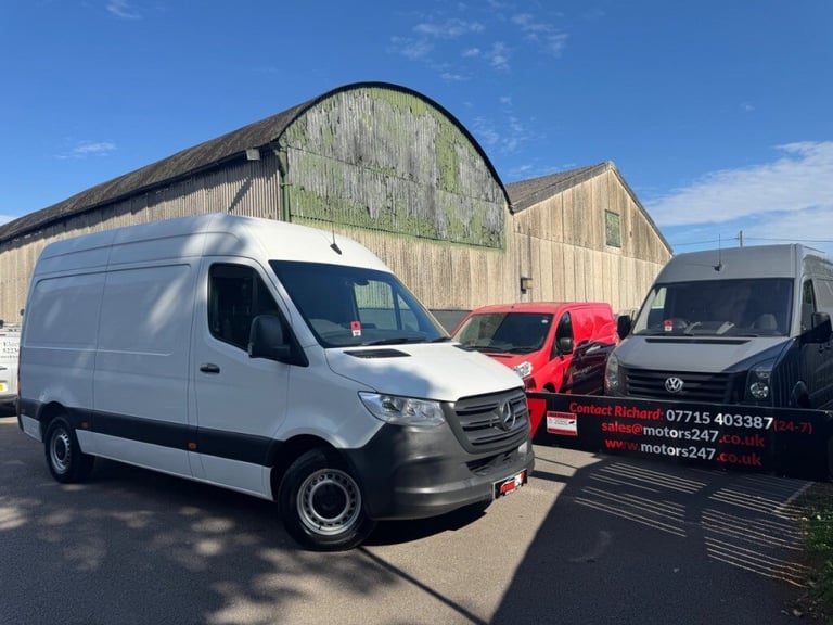 Mercedes-Benz Sprinter 3.5t H2 L2 Progressive Van++1 OWNER++CRUISE++REV