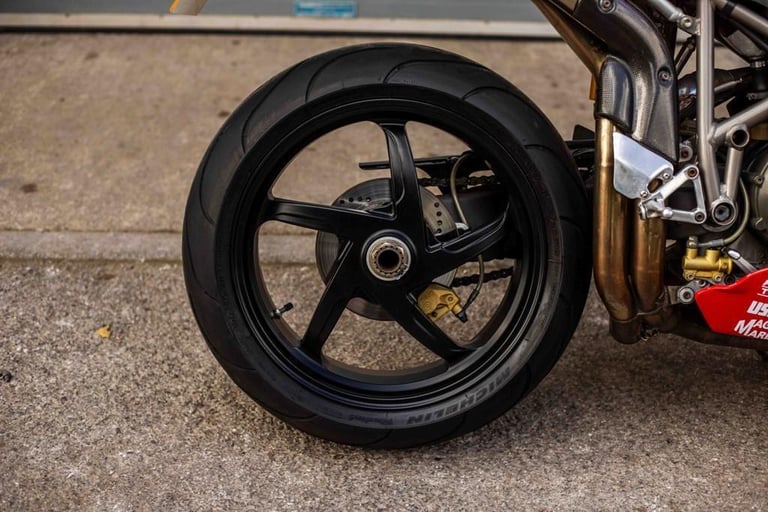 Ducati 996 SPS ! BAYLISS WSBK REP ! ULTRA LOW MILES ! COLLECTORS