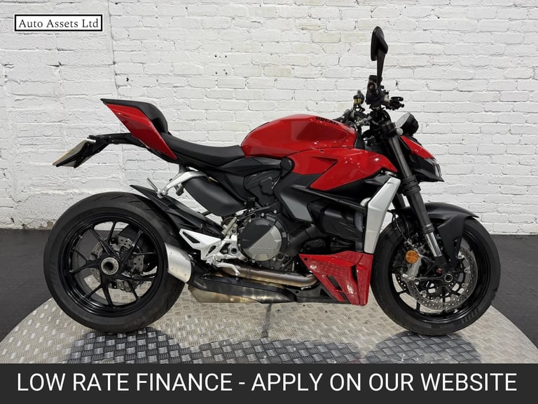 2022 Ducati Streetfighter V2 955 Naked Petrol Manual Euro 5 (152 ps) Naked Petrol Manual