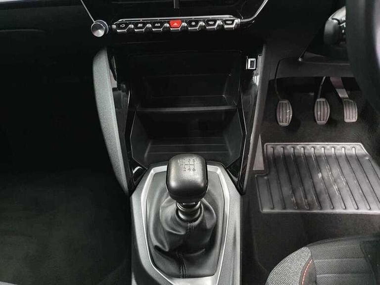  Peugeot 2008 1.2 PureTech Active Premium SUV 5dr Petrol Manual