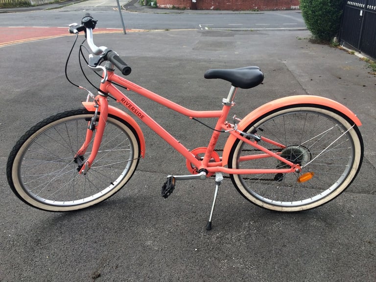 image for Girls hybrid bike used few times only