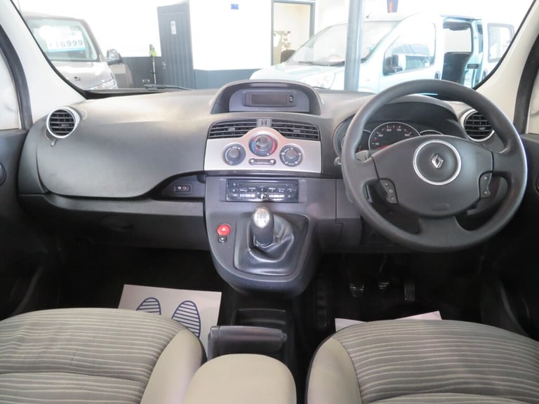 2011 Renault Kangoo WHEELCHAIR CAR DISABLED ACCESS VEHICLE MOBILITY MPV Diesel Manual