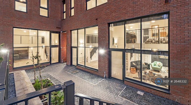 1 bedroom flat in Cliveland Street, Birmingham, B19 (1 bed) (#2648332)