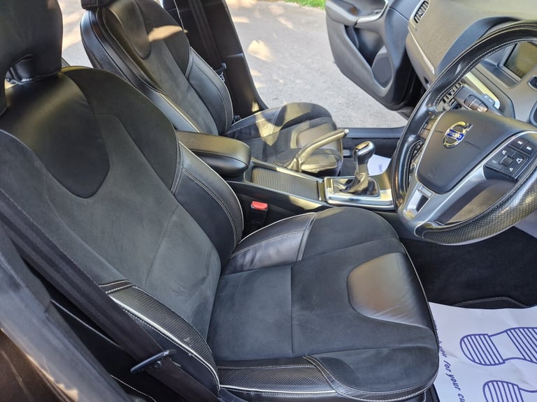 2014 Volvo V40 D3 R DESIGN 5dr HATCHBACK Diesel Manual