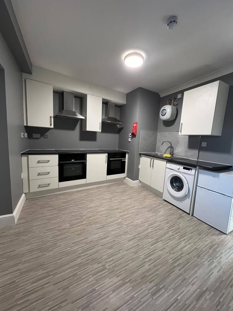 image for Room in Hounslow TW4 5NJ with 