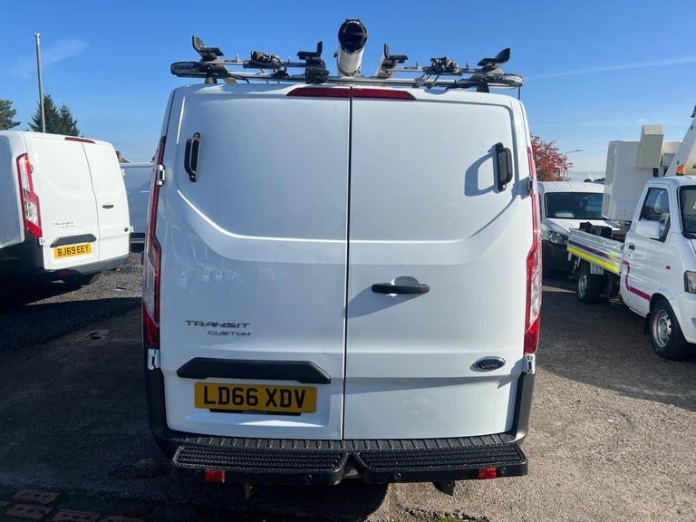 2016 Ford Transit Custom 2.0 TDCi 105ps Low Roof Van PANEL VAN Diesel Manual