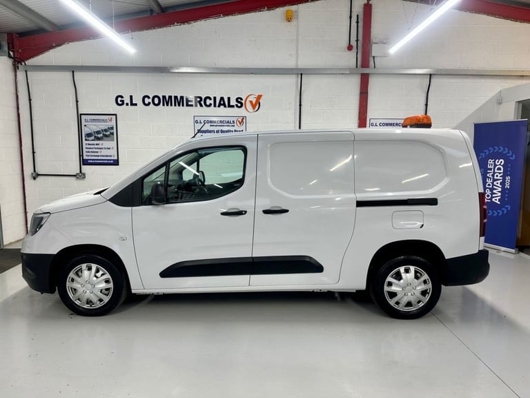 2022 VAUXHALL COMBO 1.5 TURBO D 2300 DYNAMIC PANEL VAN L2 * 15,980 L2 LWB * DIES