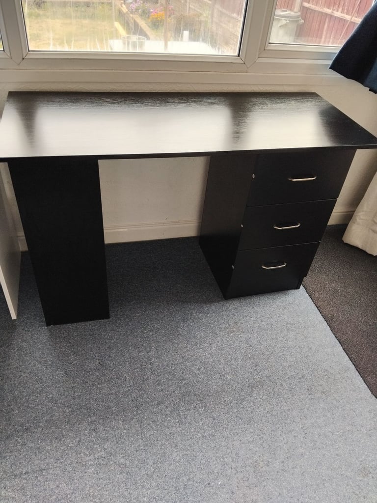 Argos Home Malibu 3 Drawer Office Desk -