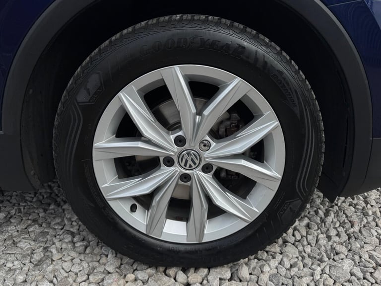 2017 Volkswagen Tiguan 2.0 TDI SE Euro 6 (s/s) 5dr ESTATE Diesel Manual