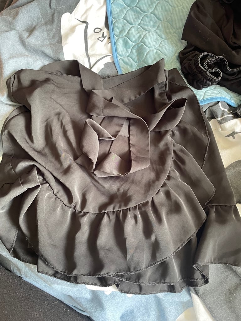 Black wrap around skirt 