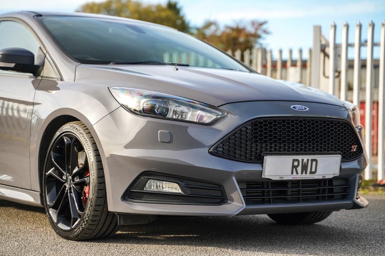 2018 Ford Focus 2.0T EcoBoost ST-3 Euro 6 (s/s) 5dr HATCHBACK Petrol Manual