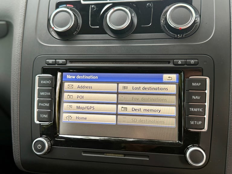 2012 Volkswagen Touran 1.6 TDI 105 SE 5dr DSG MPV Diesel Automatic