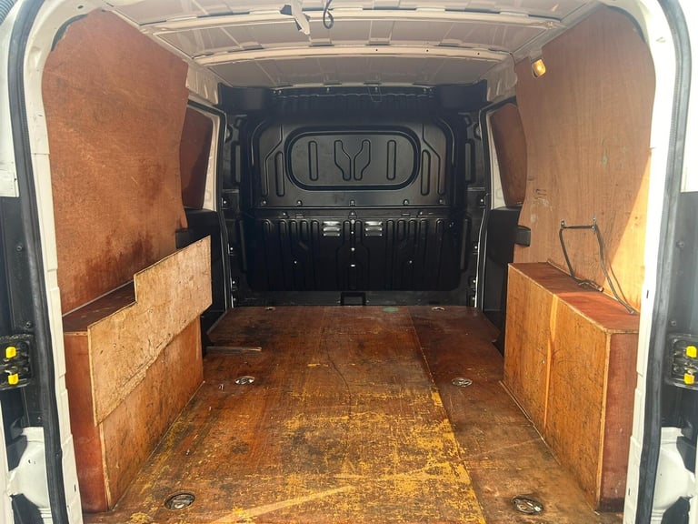 2018 Vauxhall Combo 2300 1.3 CDTI 16V 95ps H1 Van Euro 6 [Start Stop] PANEL VAN Diesel Manual