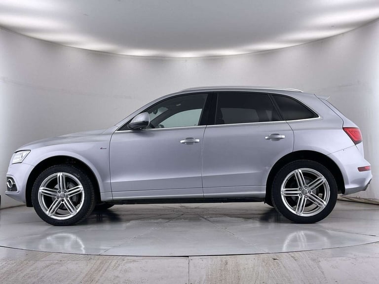 2014 Audi Q5 2.0 TDI S line Plus SUV 5dr Diesel S Tronic quattro Euro 5 (s/s) (177 ps) S SUV Dies...