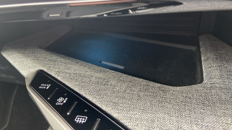 2025 Peugeot 3008 1.2 HYBRID GT SUV 5dr Petrol Hybrid e-DSC6 Euro 6 (s/s) (136 ps) SUV Hybrid Aut...