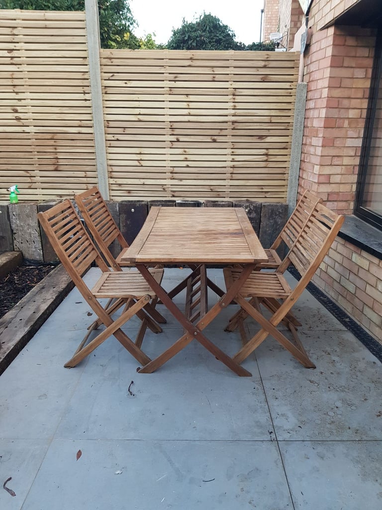 Garden table and 4 chairs