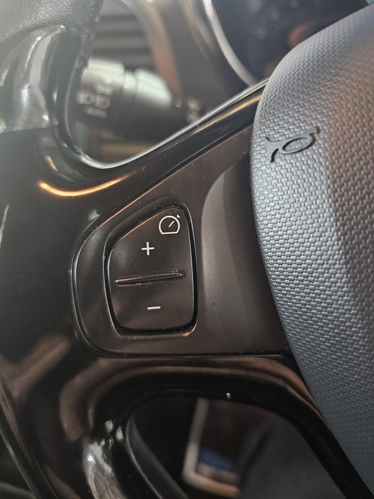 2014 Renault Captur 1.5 dCi 90 Dynamique MediaNav Energy 5dr HATCHBACK DIESEL Manual
