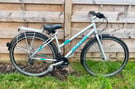 Ladies hybrid bike 18’’ frame £75