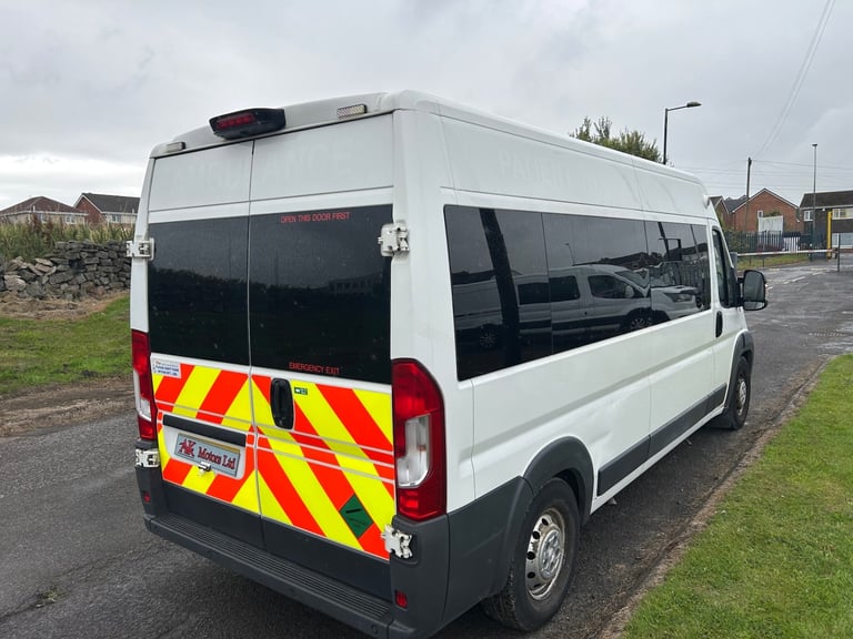 2017-17 reg Peugeot boxer 435 L3H2 blue hdi lwb 130bhp 