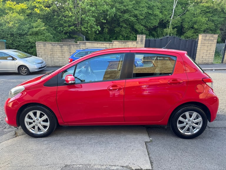 2012 Toyota Yaris 1.33 VVT-i TR 5dr HATCHBACK Petrol Manual